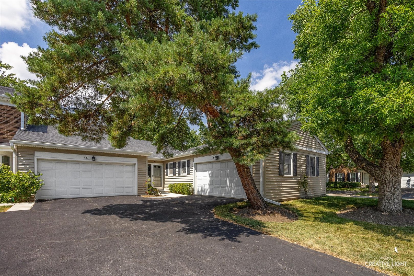 47 The Court Of Greenway #47, Northbrook, IL 60062