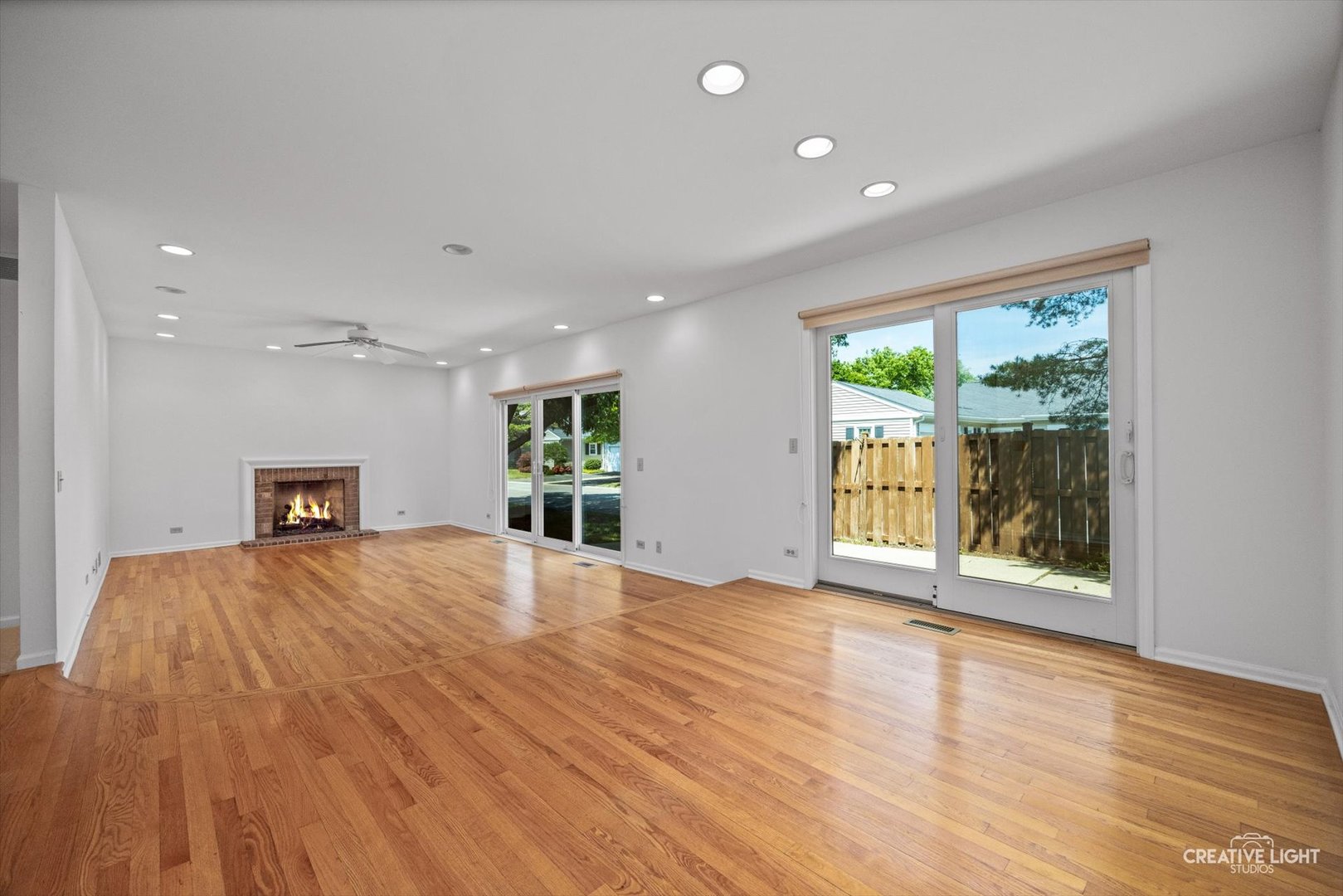 47 The Court Of Greenway #47, Northbrook, IL 60062
