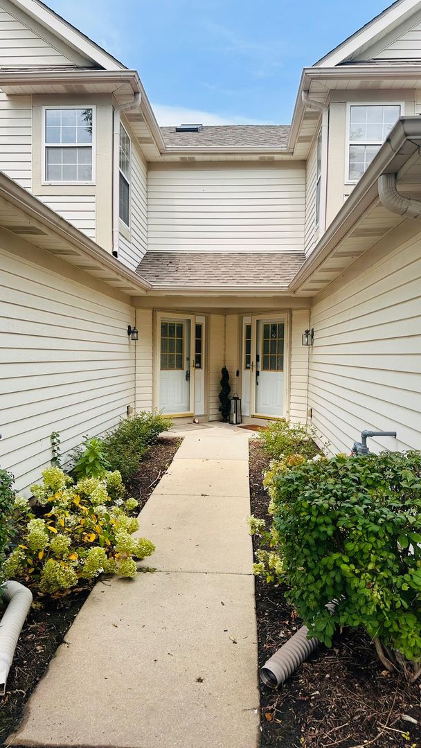 1622 Orchard Avenue, Schaumburg, IL 60193