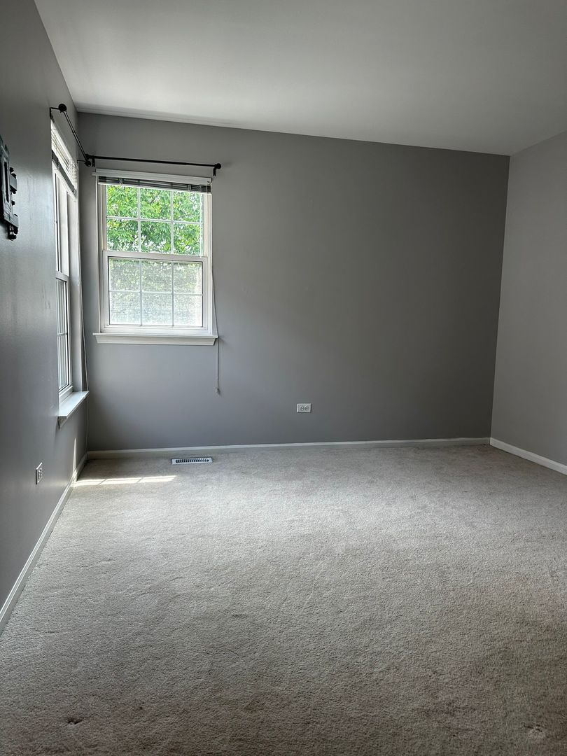 1622 Orchard Avenue, Schaumburg, IL 60193