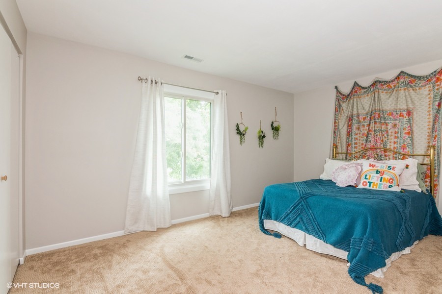 1441 Haverhill Drive #B, Wheaton, IL 60189