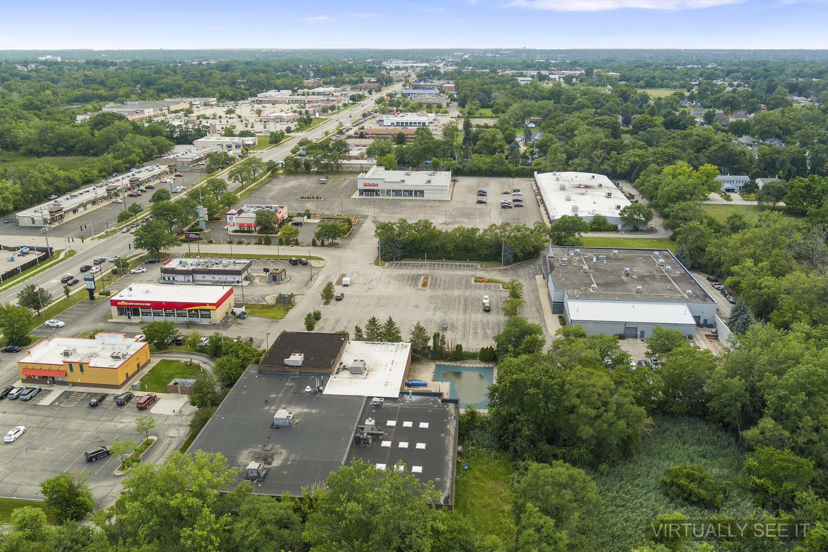 830 E Roosevelt Road, Lombard, IL 60148