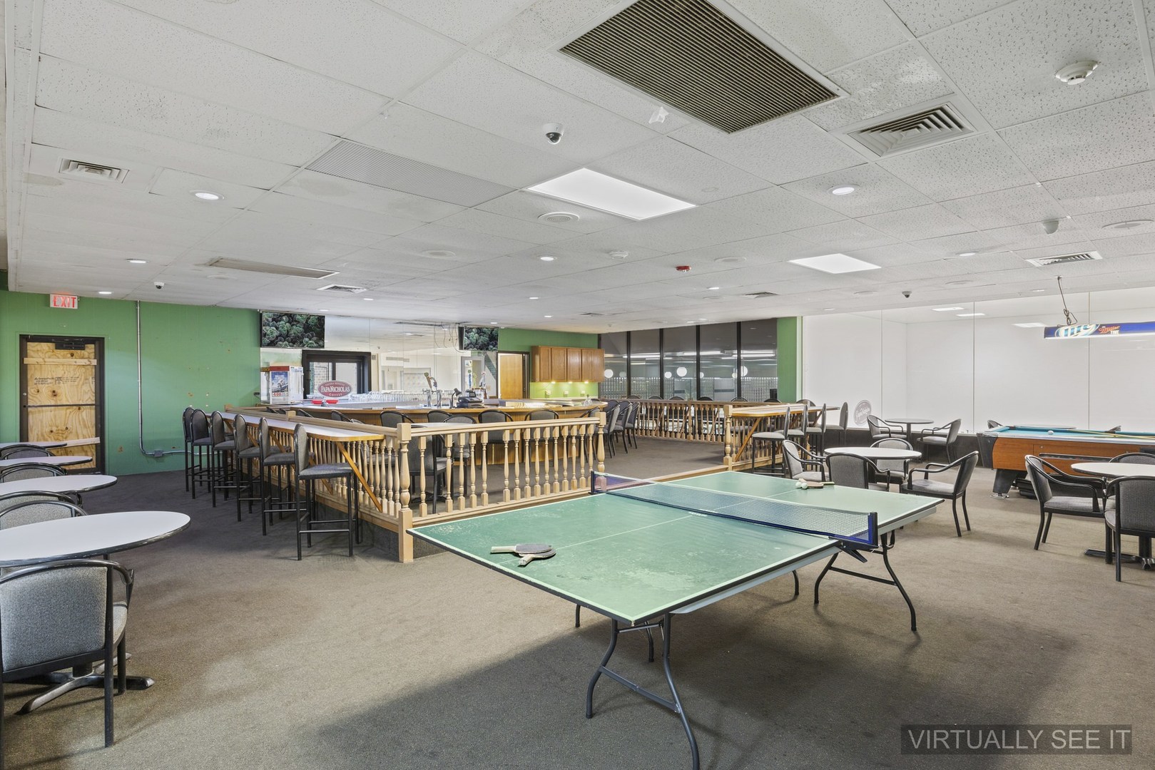 830 E Roosevelt Road, Lombard, IL 60148