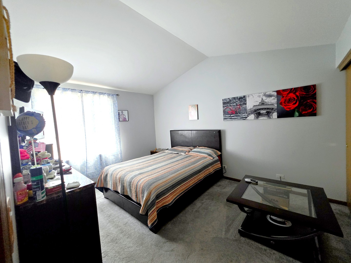 109 E Victoria Circle, North Aurora, IL 60542