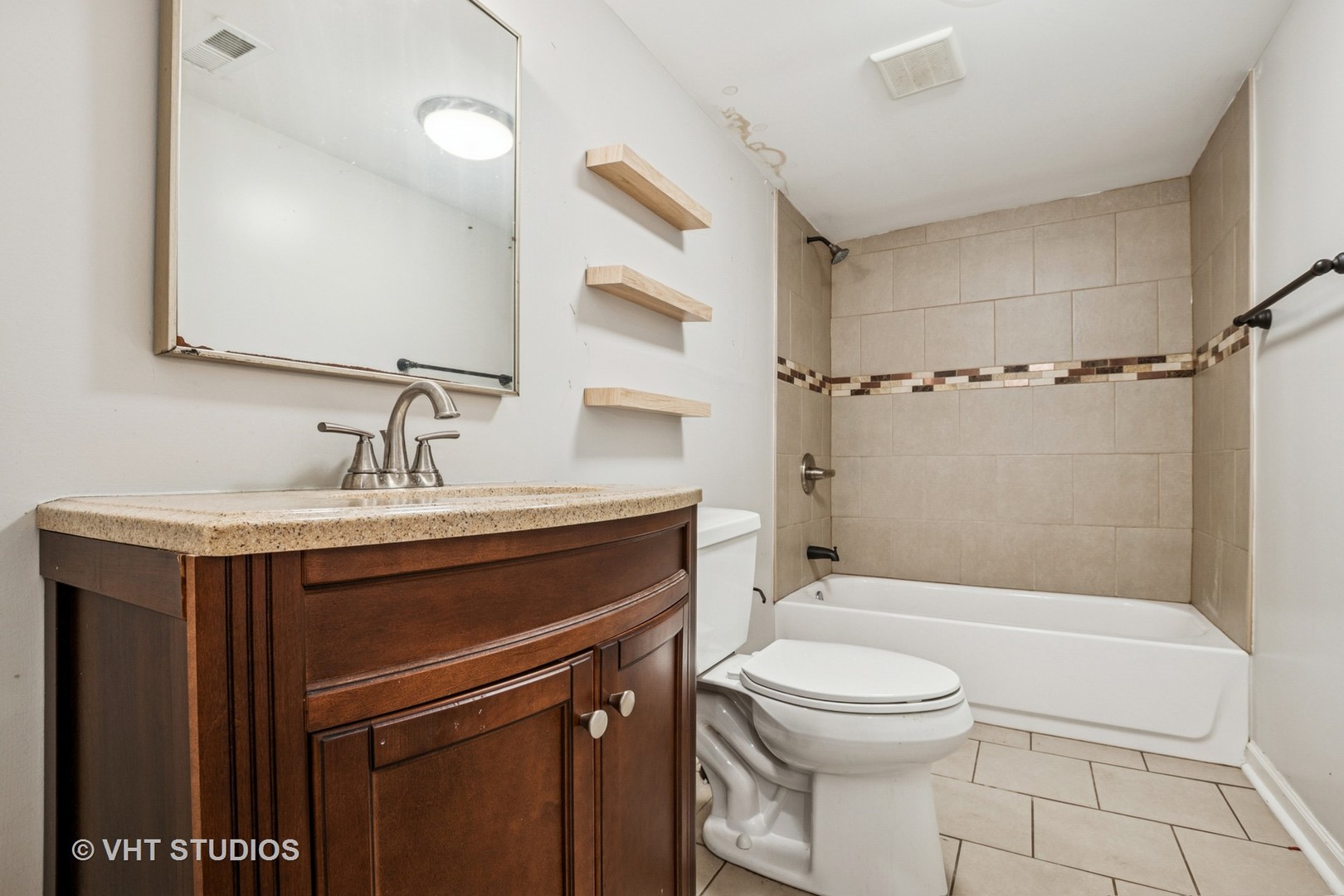 5155 W George Street, Chicago, IL 60641