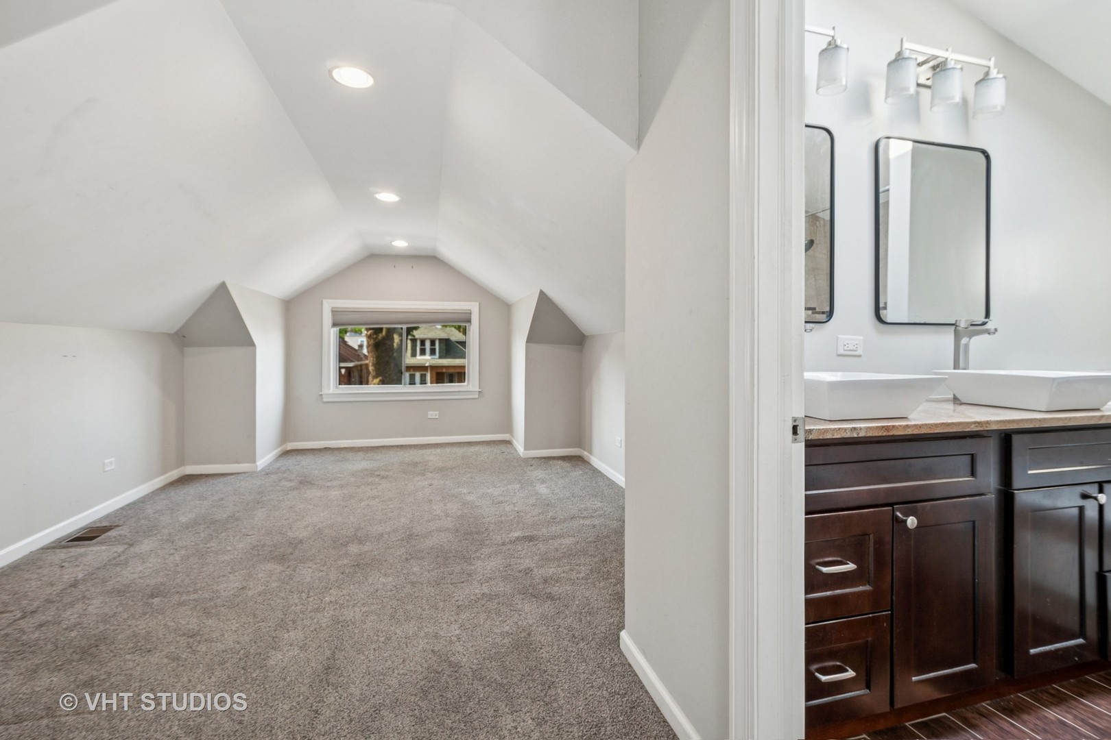 5155 W George Street, Chicago, IL 60641
