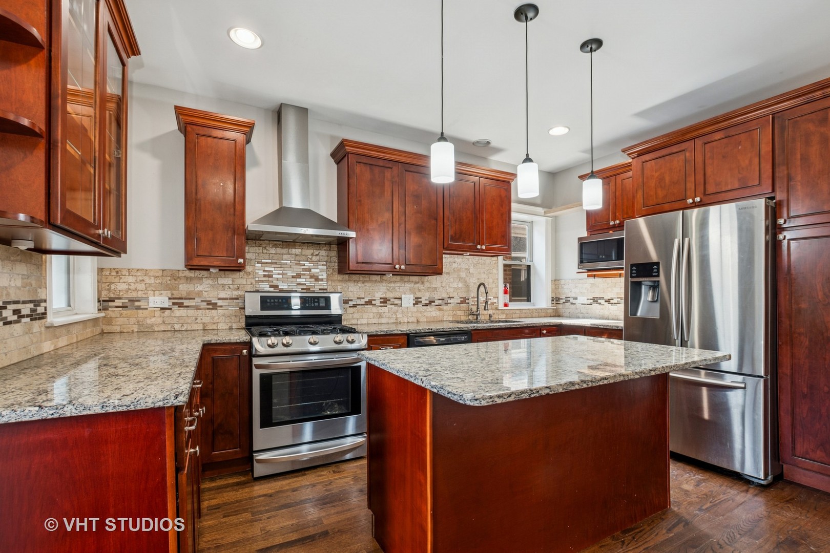 5155 W George Street, Chicago, IL 60641