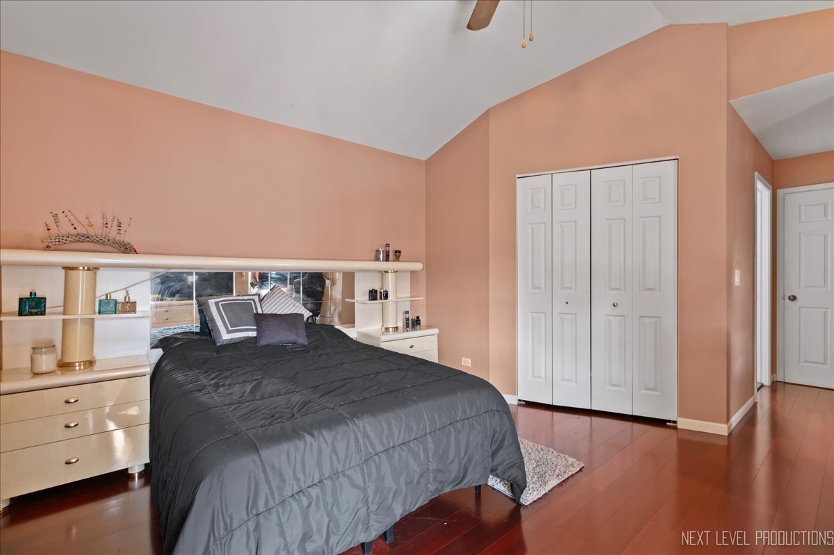 136 Horizon Circle, Carol Stream, IL 60188