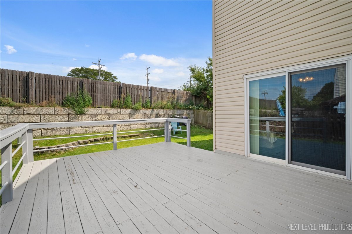 136 Horizon Circle, Carol Stream, IL 60188
