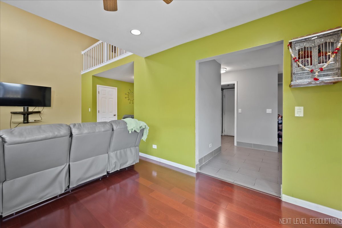 136 Horizon Circle, Carol Stream, IL 60188