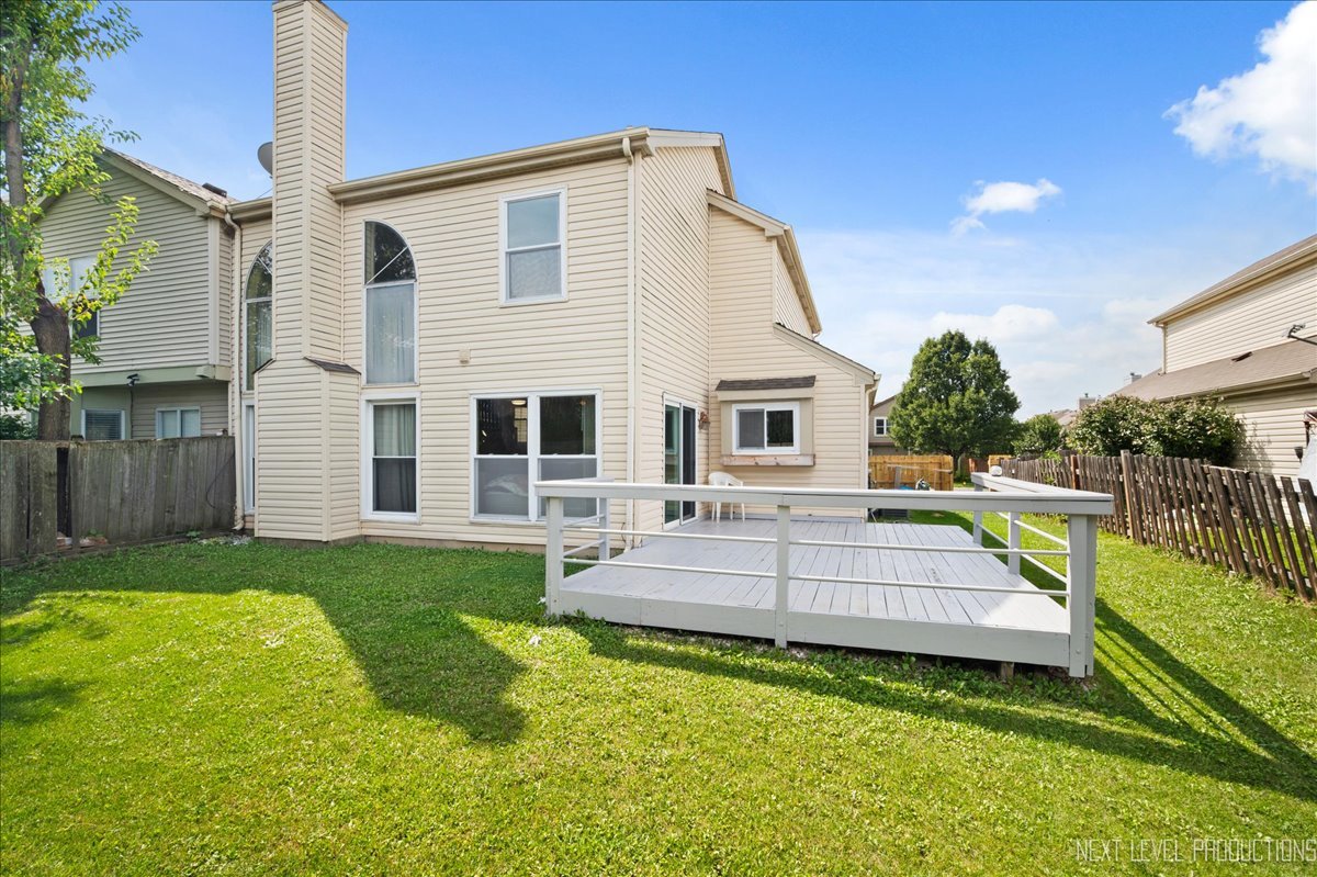 136 Horizon Circle, Carol Stream, IL 60188