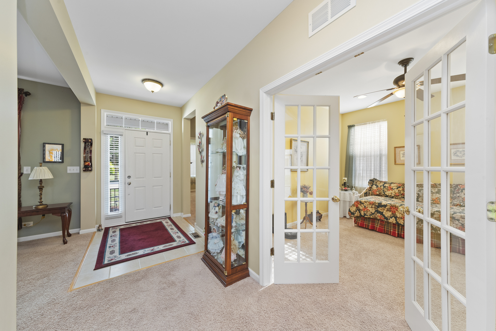 711 Bohannon Circle, Oswego, IL 60543