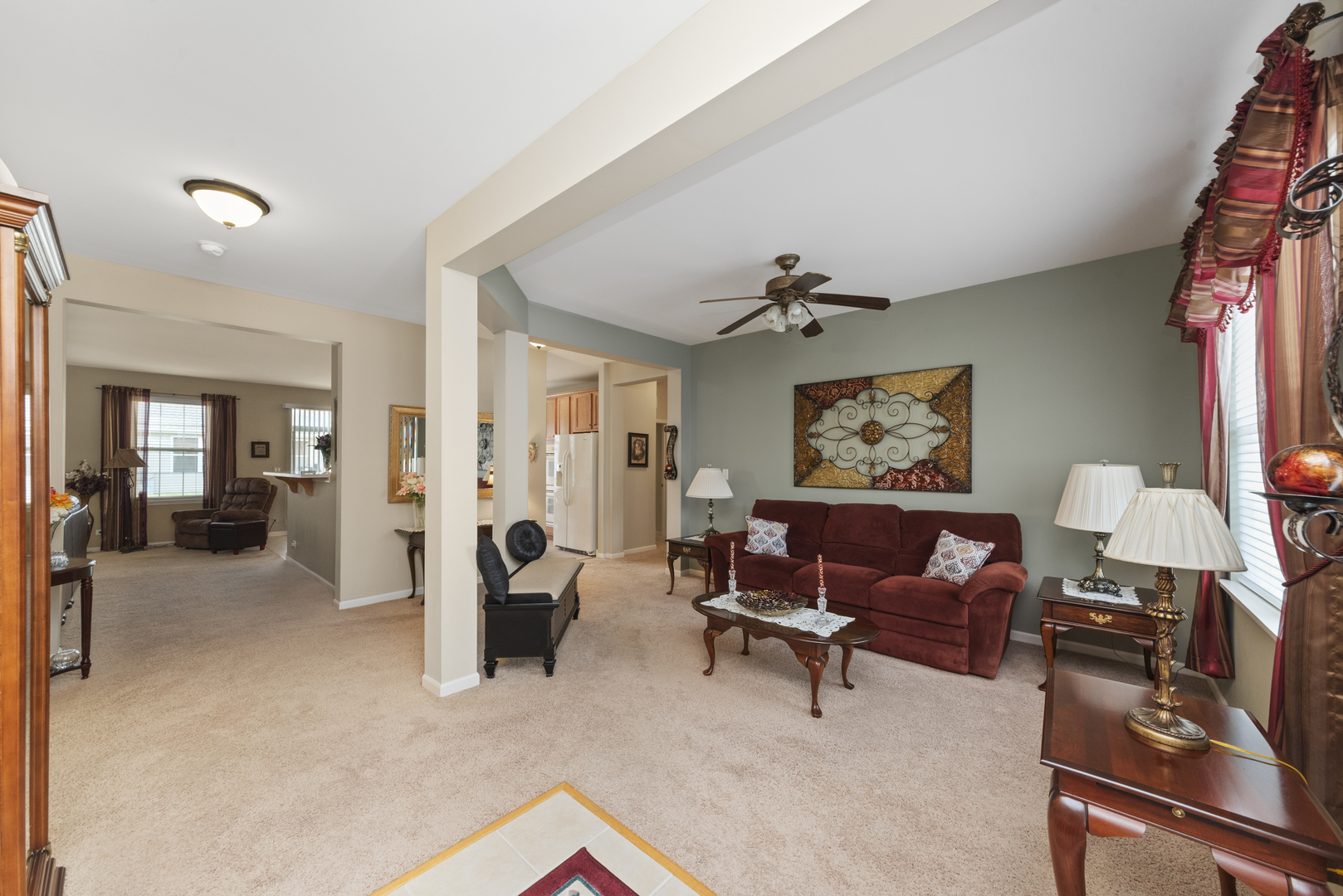 711 Bohannon Circle, Oswego, IL 60543