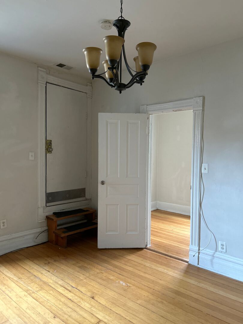 862 N Hermitage Avenue #2R, Chicago, IL 60622