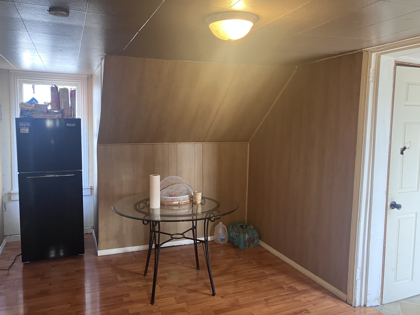 90 W 28th Place, South Chicago Heights, IL 60411