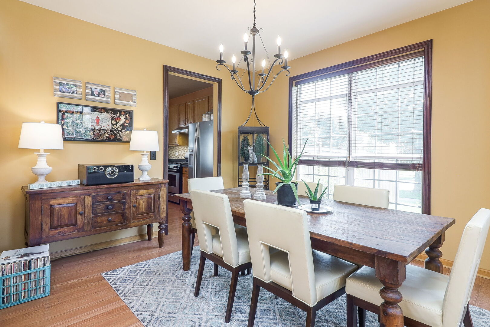 406 S Palmer Drive, Bolingbrook, IL 60490