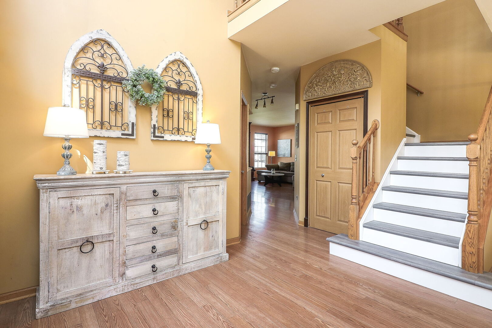 406 S Palmer Drive, Bolingbrook, IL 60490