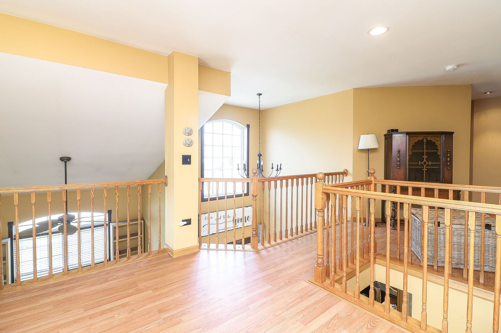406 S Palmer Drive, Bolingbrook, IL 60490