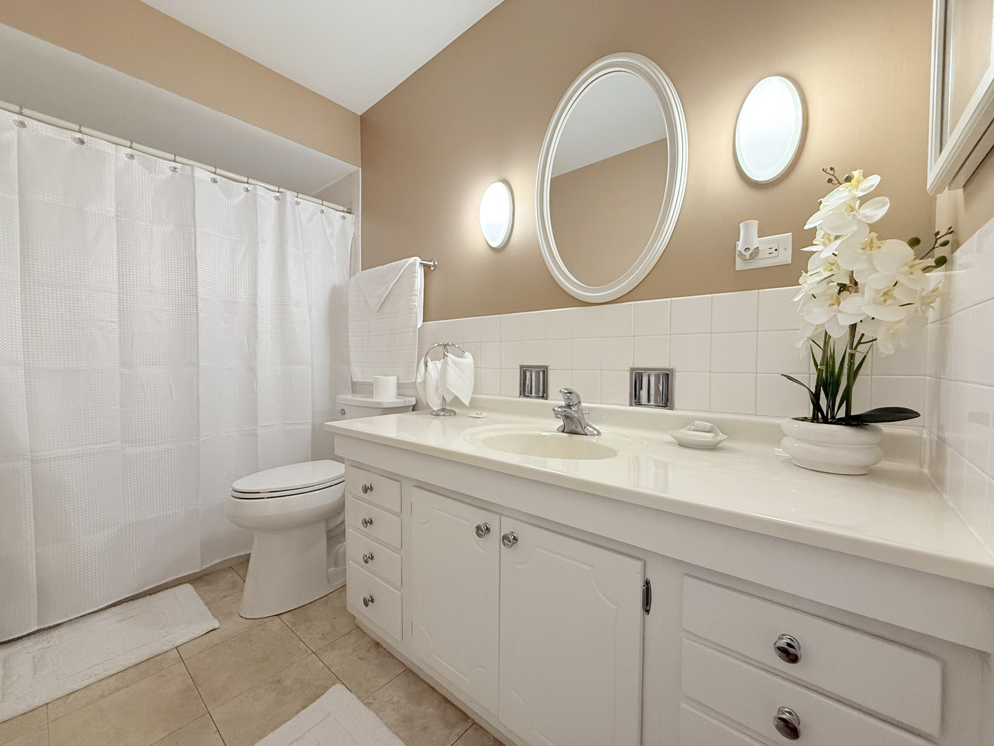4250 Saratoga Avenue #L305, Downers Grove, IL 60515