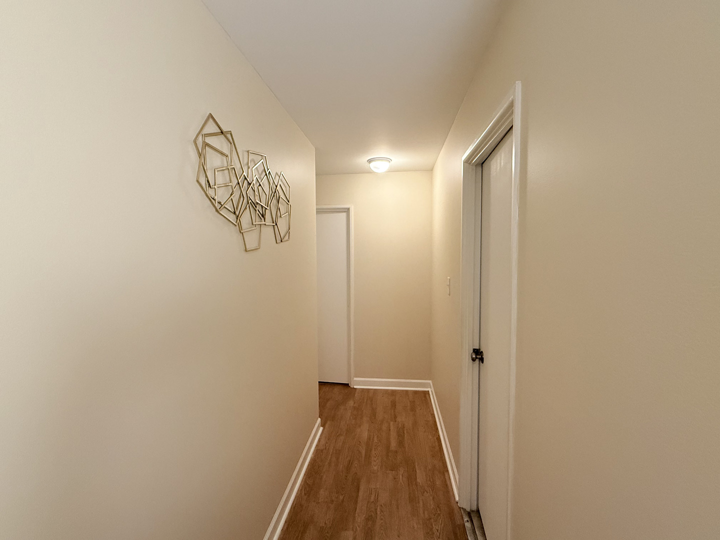 4250 Saratoga Avenue #L305, Downers Grove, IL 60515