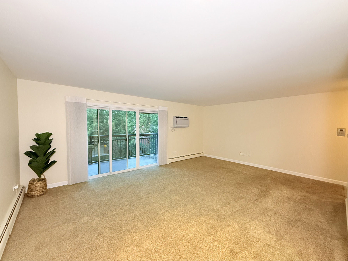 4250 Saratoga Avenue #L305, Downers Grove, IL 60515