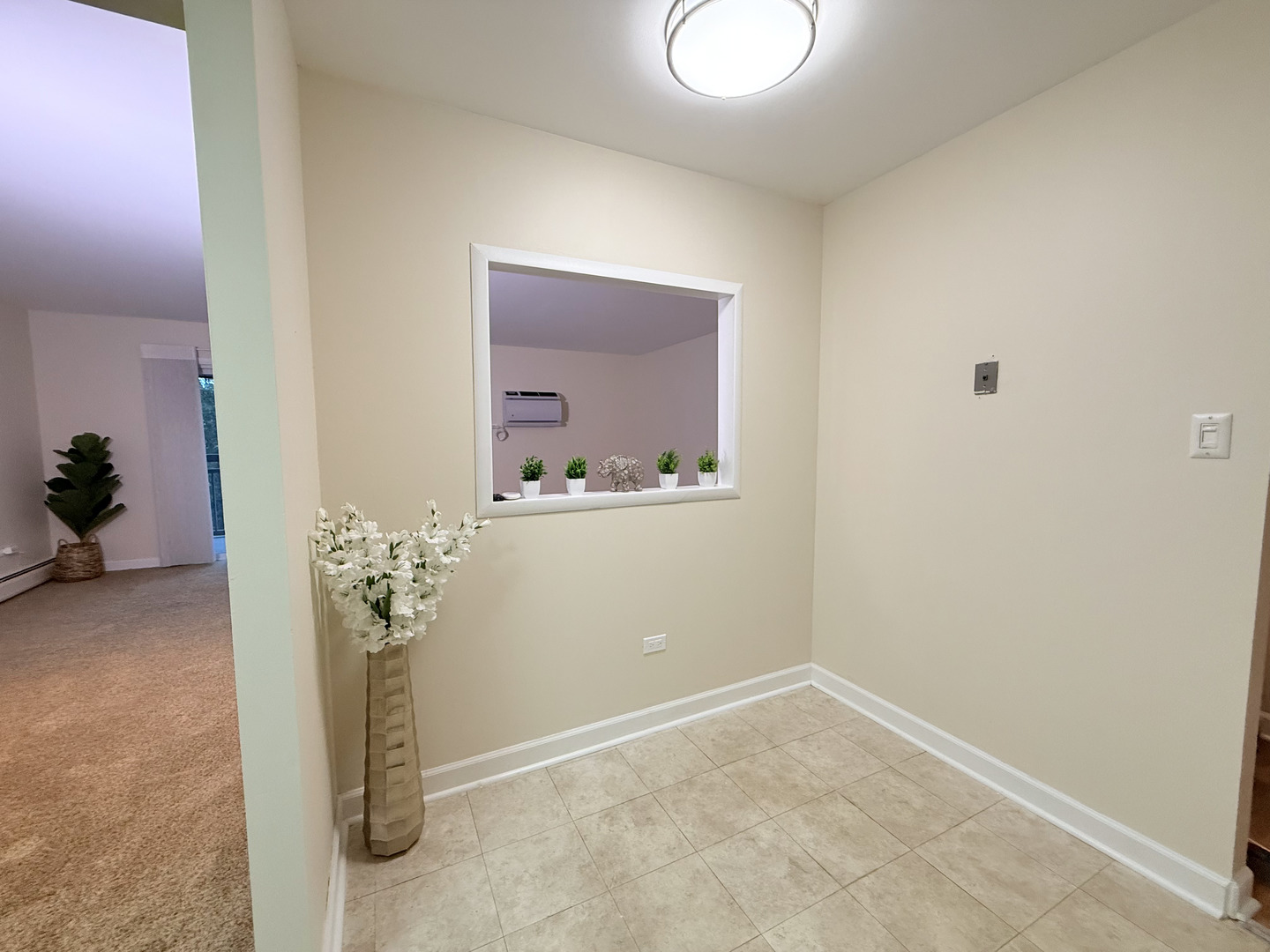 4250 Saratoga Avenue #L305, Downers Grove, IL 60515
