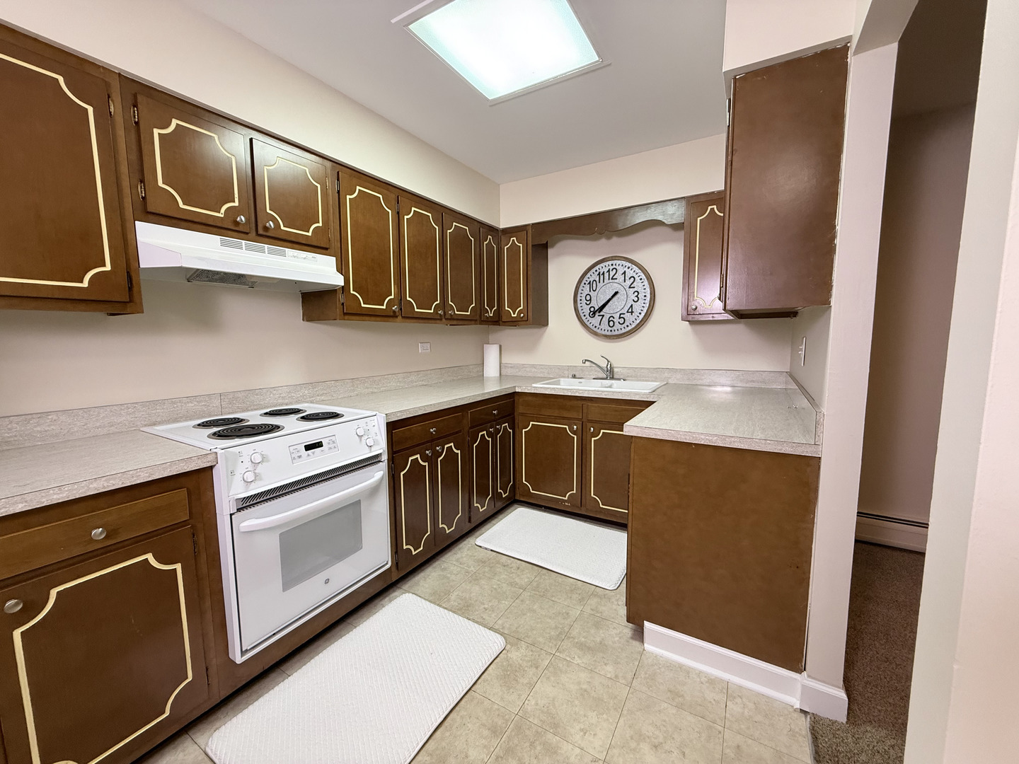4250 Saratoga Avenue #L305, Downers Grove, IL 60515