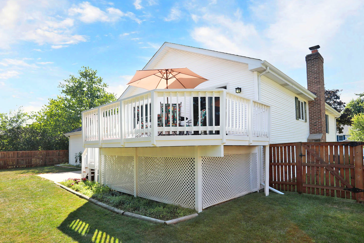 910 S Vista Drive, Algonquin, IL 60102
