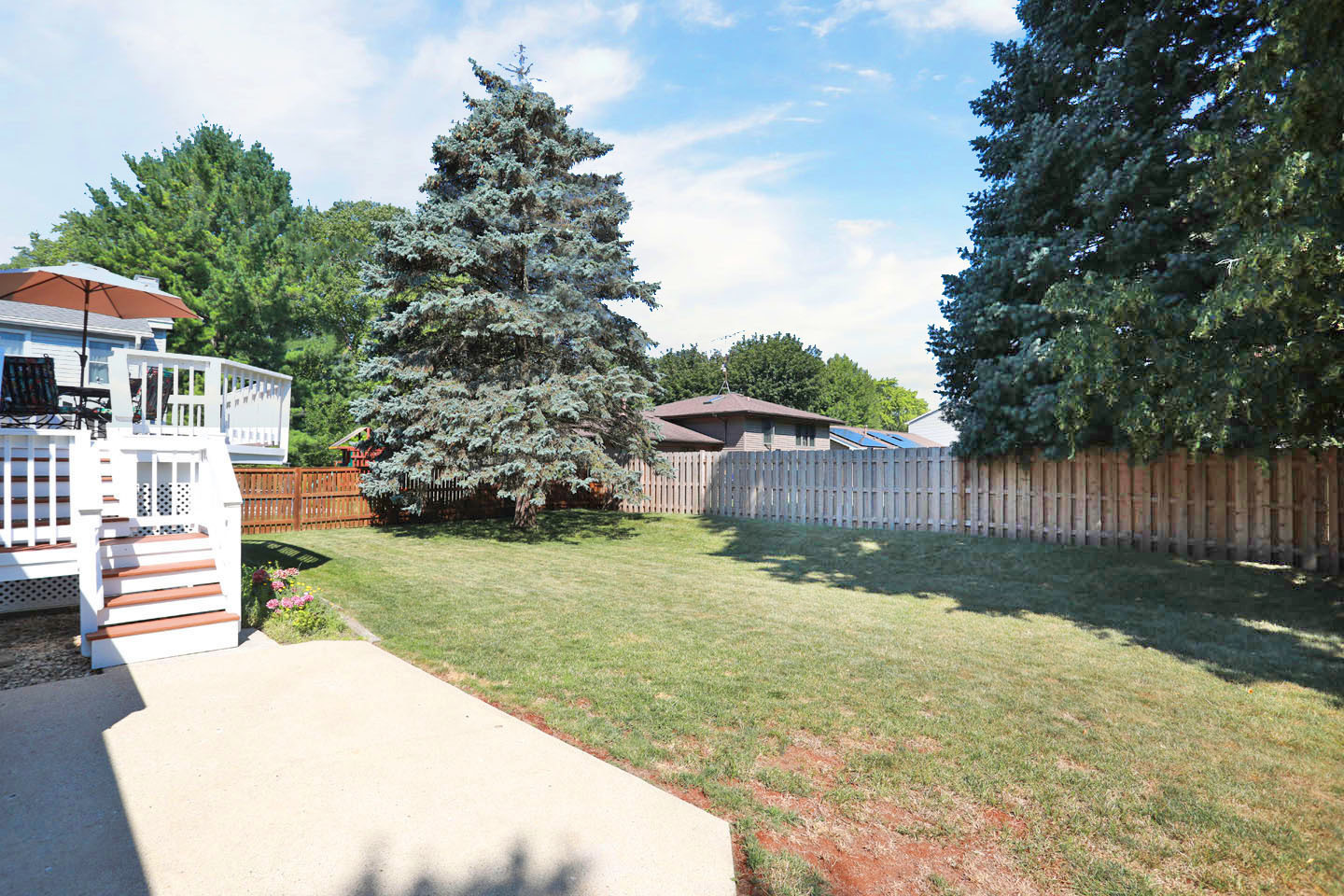 910 S Vista Drive, Algonquin, IL 60102
