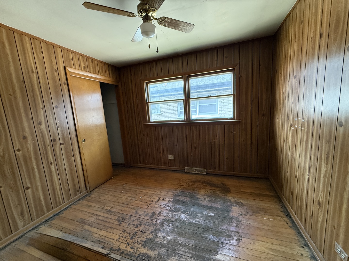 530 Bensley Avenue, Calumet City, IL 60409