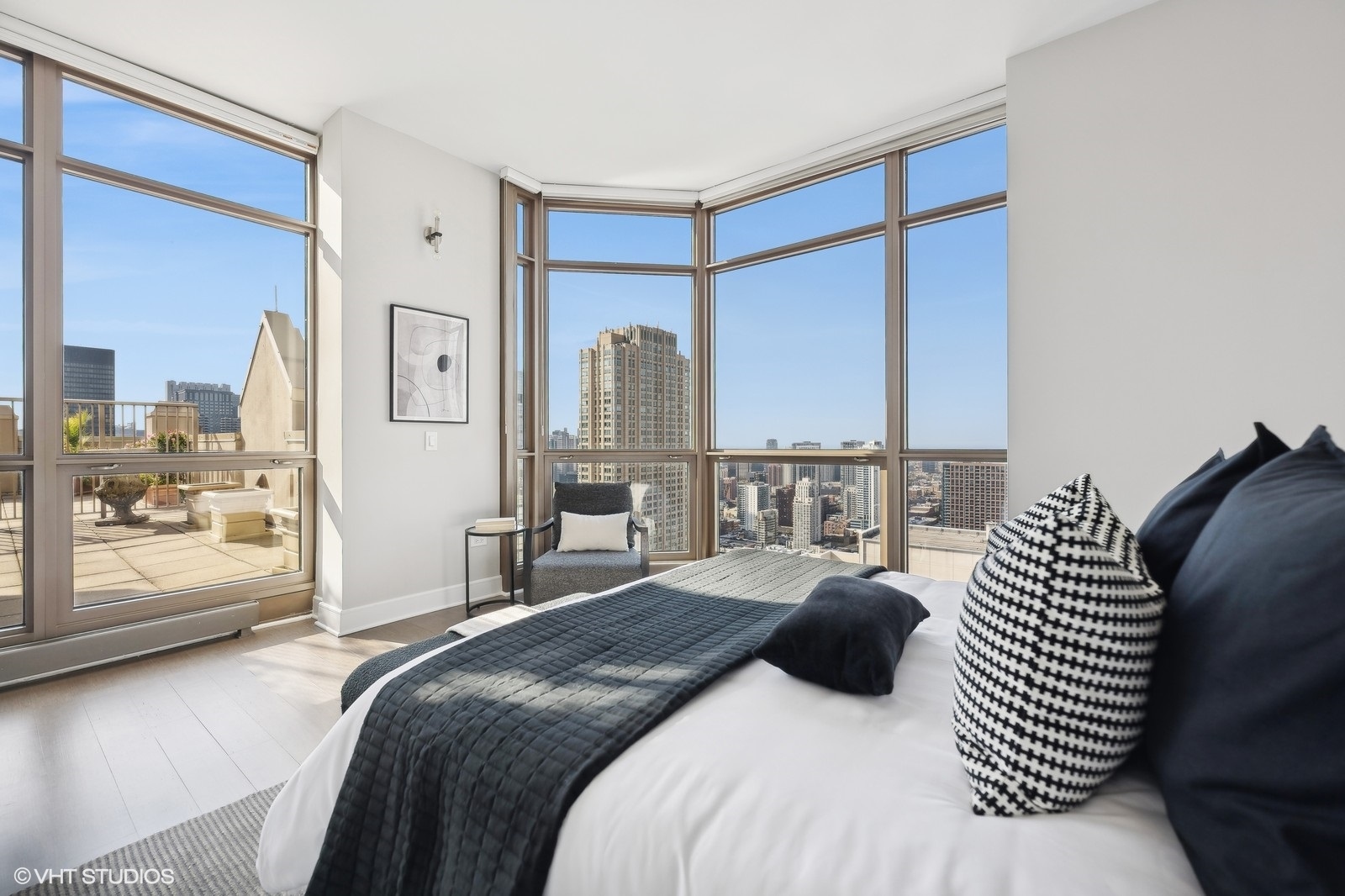21 E Huron Street #4301, Chicago, IL 60611