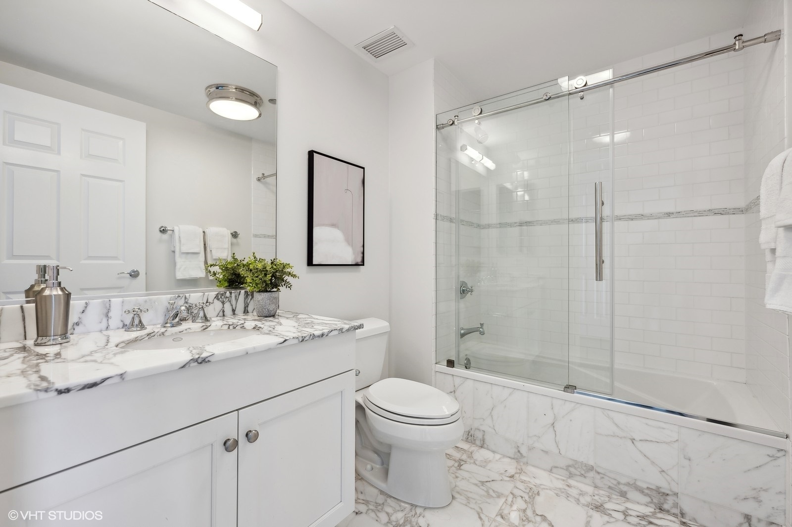 21 E Huron Street #4301, Chicago, IL 60611