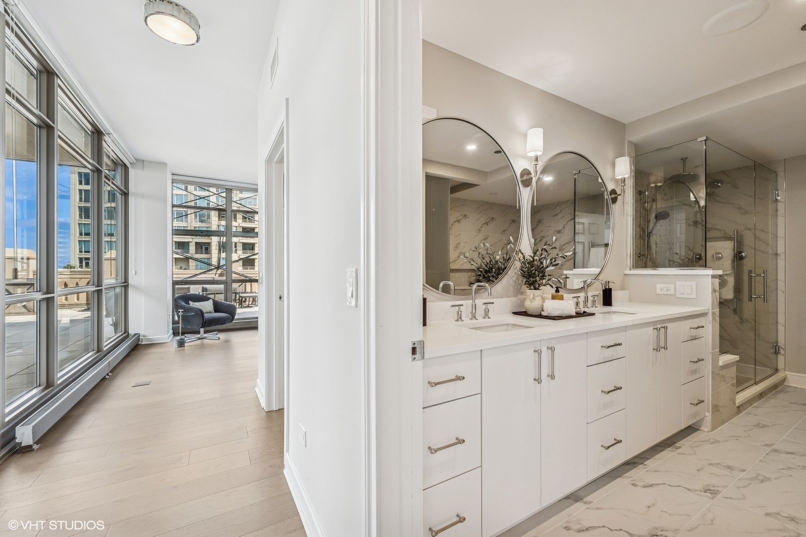 21 E Huron Street #4301, Chicago, IL 60611
