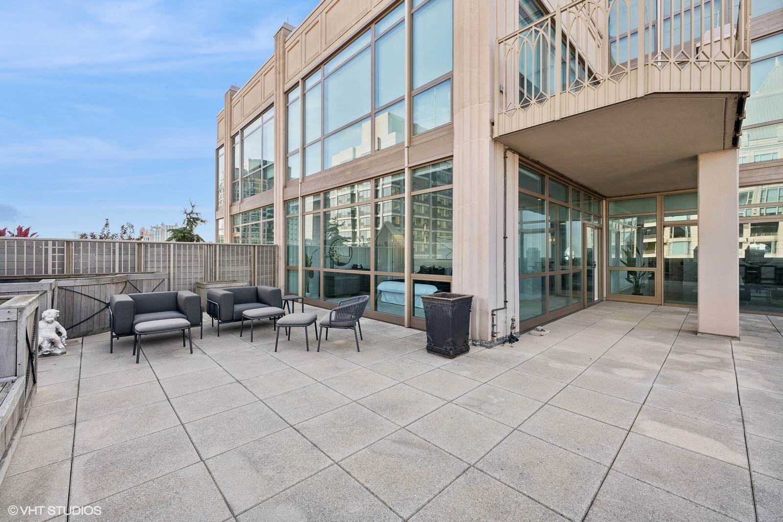 21 E Huron Street #4301, Chicago, IL 60611