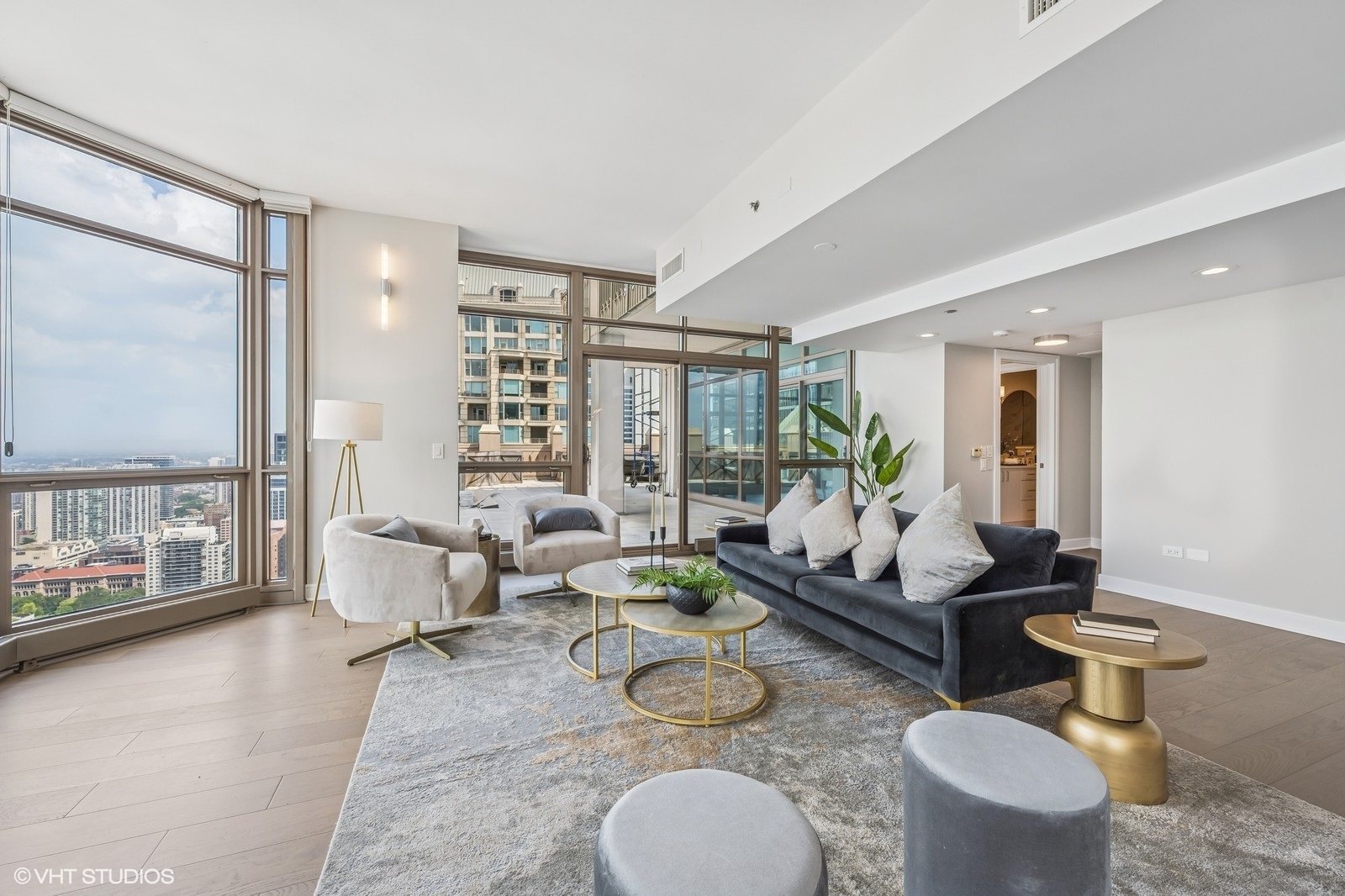 21 E Huron Street #4301, Chicago, IL 60611
