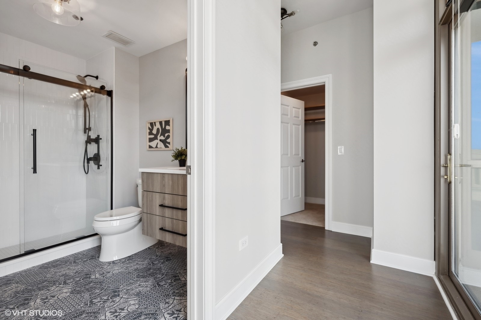 21 E Huron Street #4301, Chicago, IL 60611