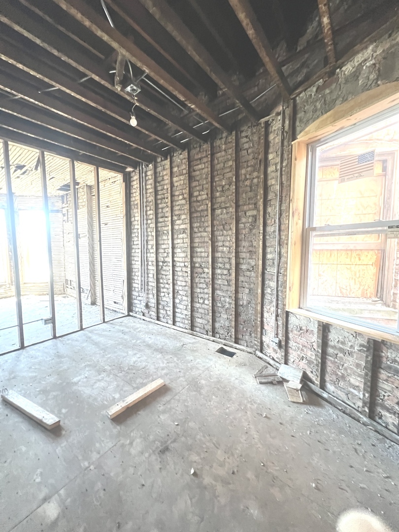 6756 S Lafayette Avenue, Chicago, IL 60621