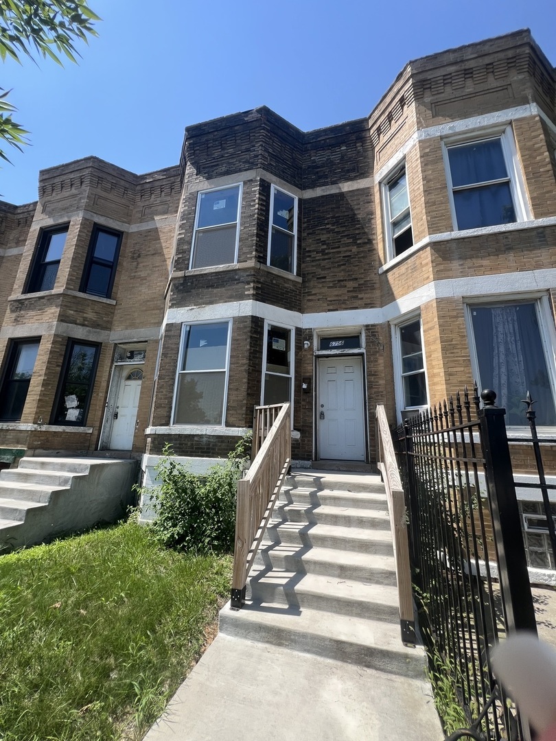 6756 S Lafayette Avenue, Chicago, IL 60621