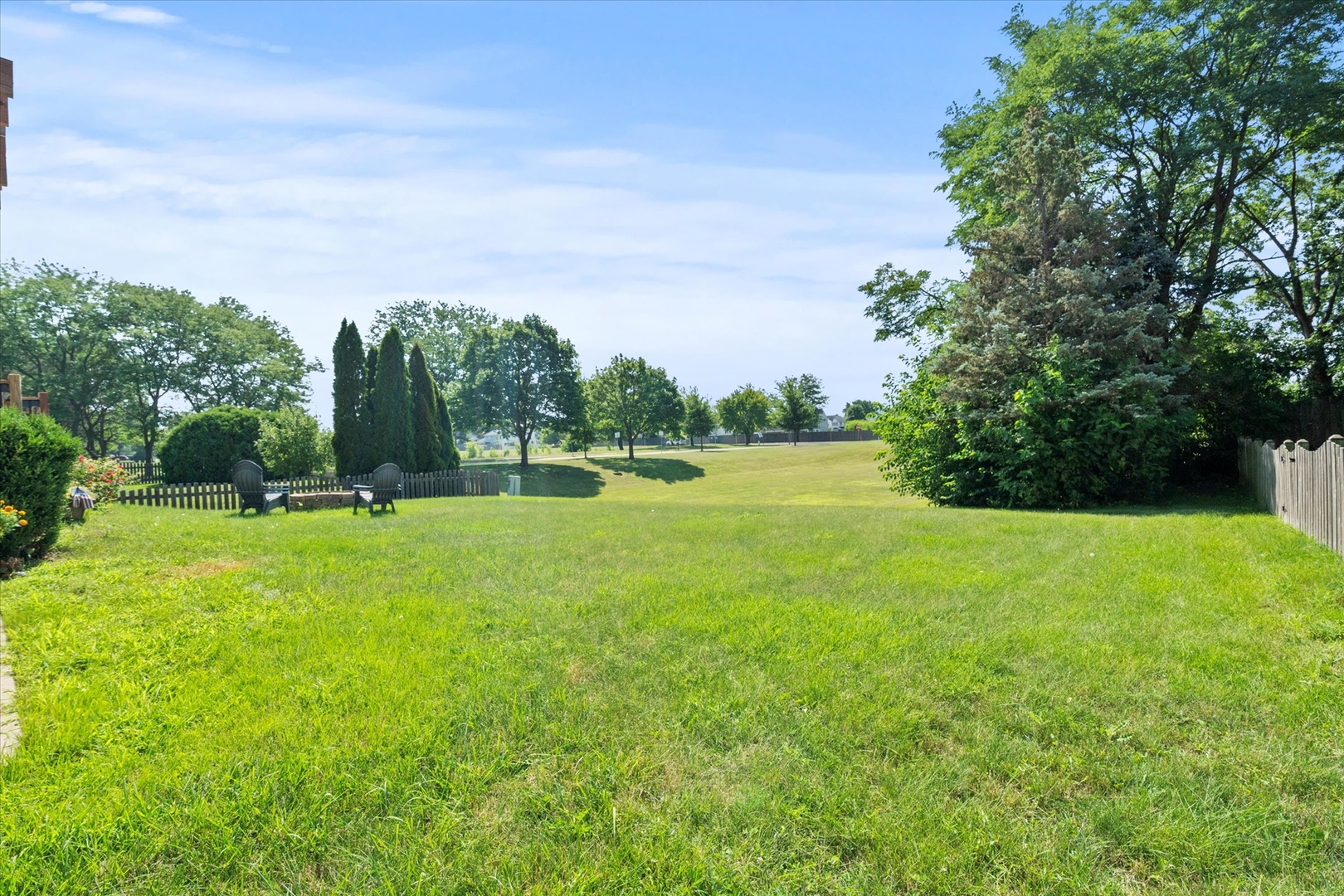 2045 Dublin Lane, Hanover Park, IL 60133