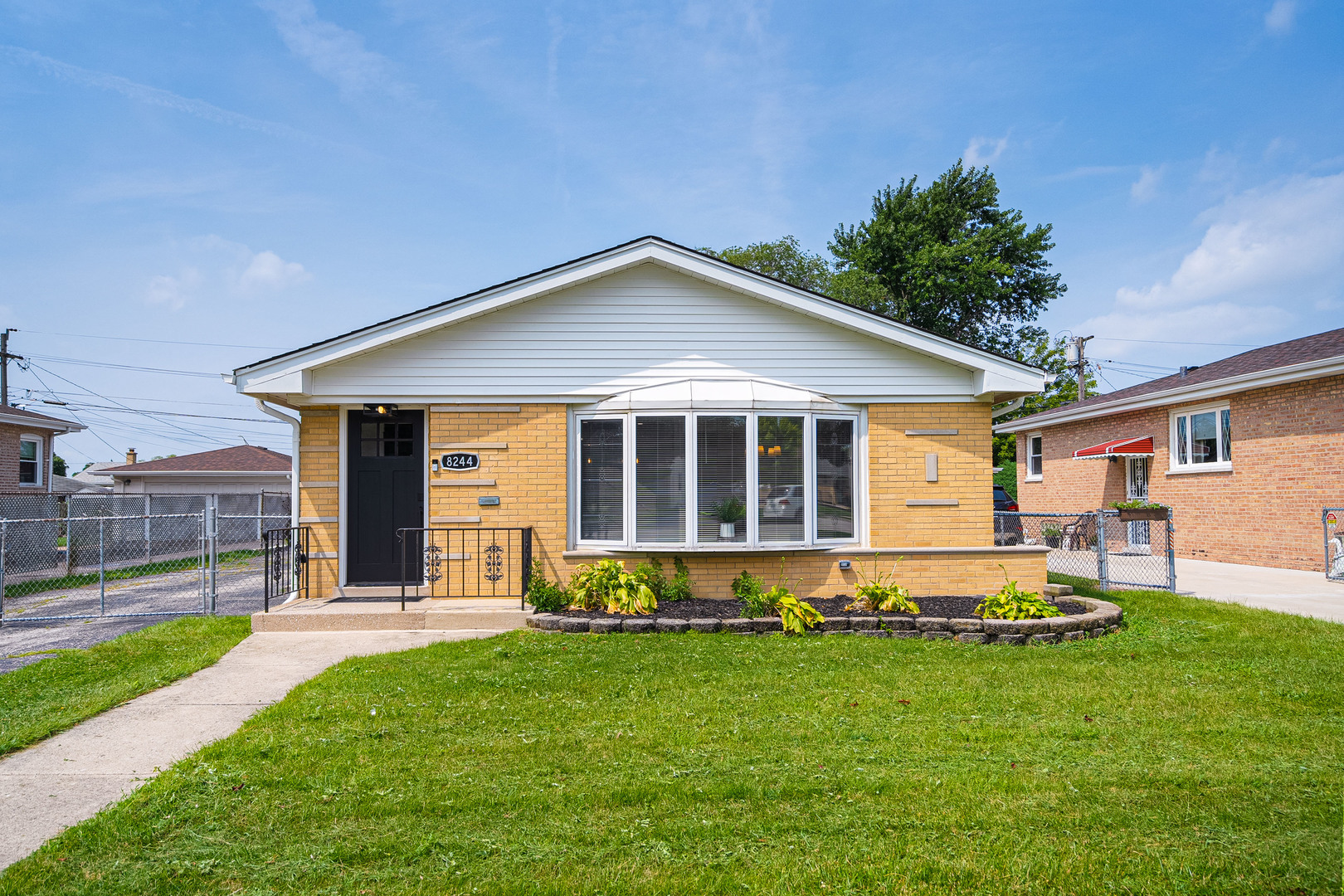 8244 Austin Avenue, Burbank, IL 60459