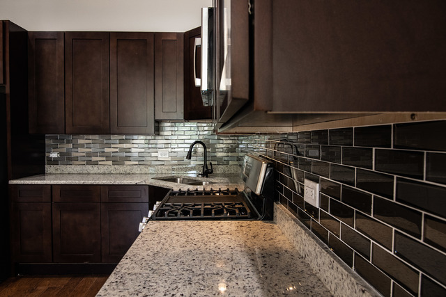 3912 W Congress Parkway, Chicago, IL 60624