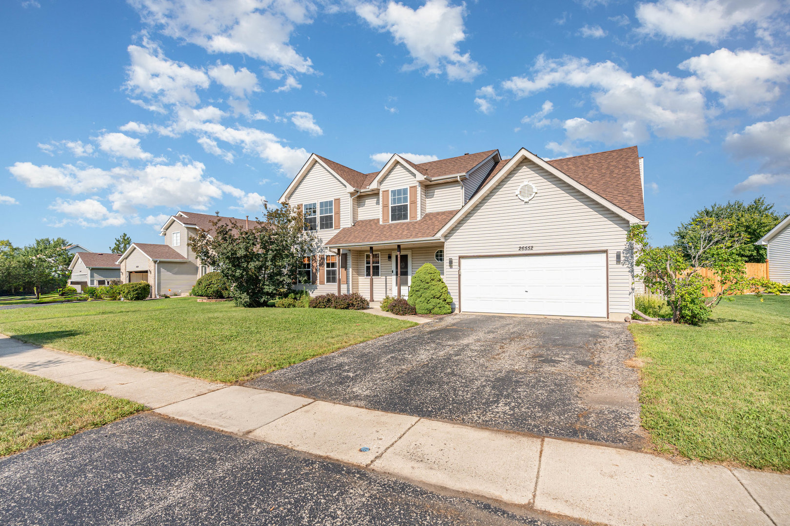 26552 W Stonebriar Way, Channahon, IL 60410