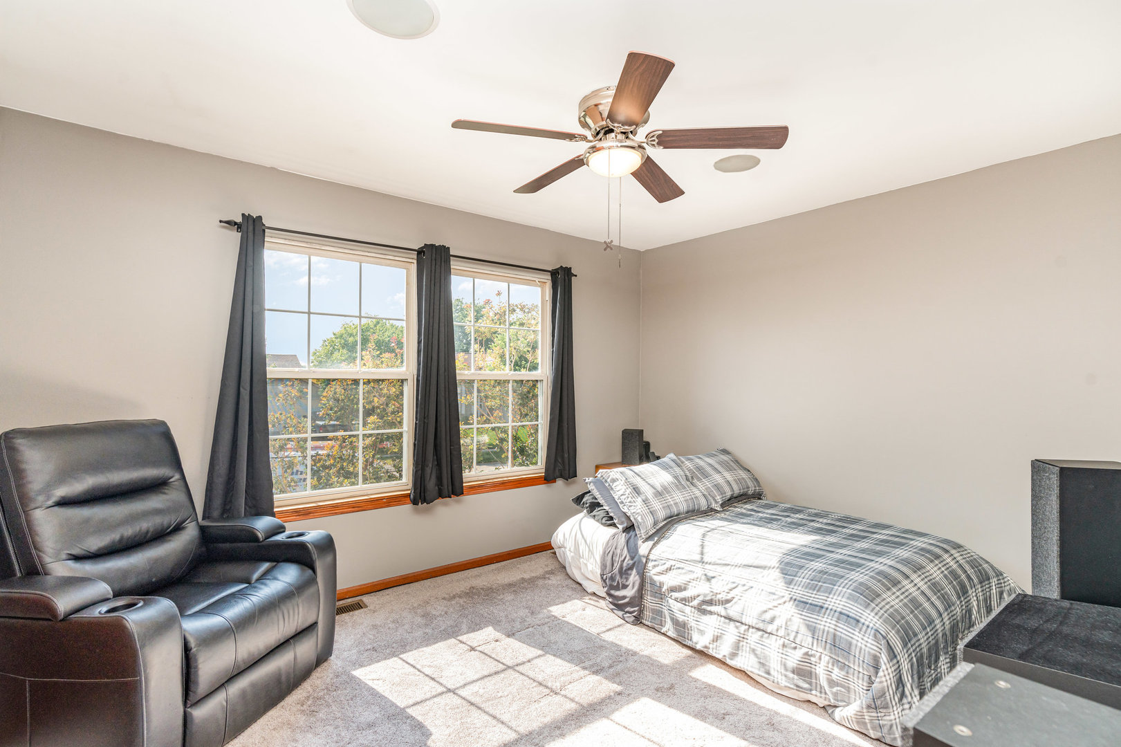 26552 W Stonebriar Way, Channahon, IL 60410