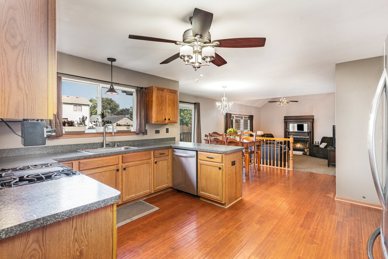 26552 W Stonebriar Way, Channahon, IL 60410