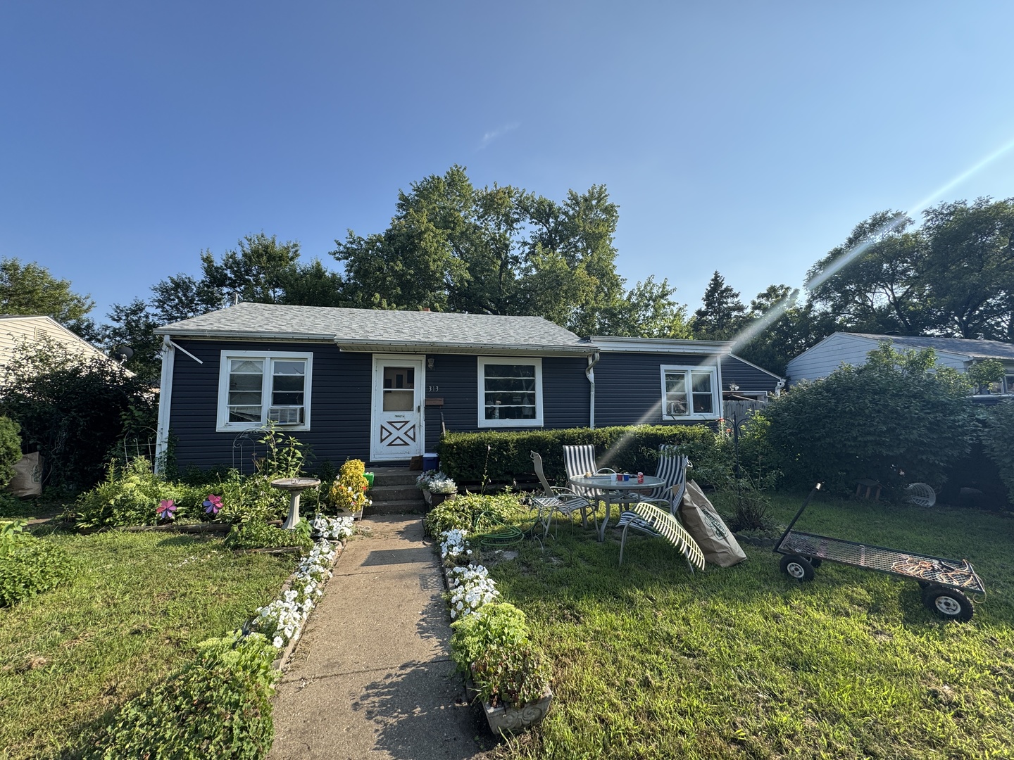 Loves Park,  IL 61111