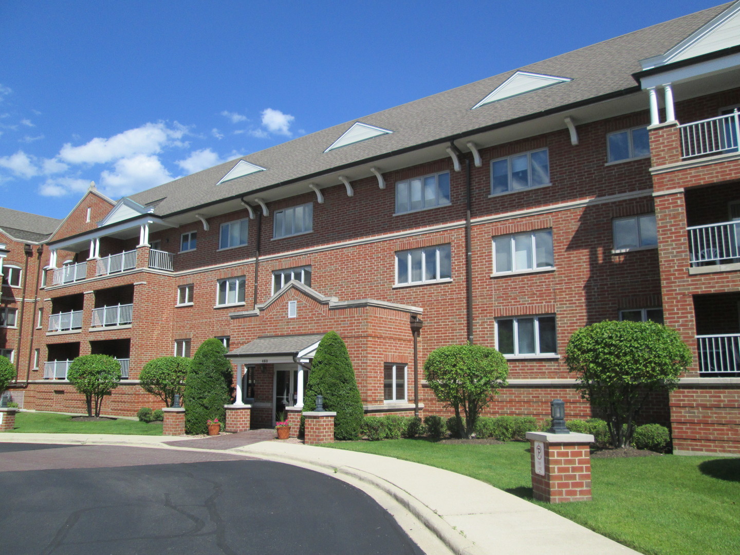 460 NORTHWEST Highway #307, Park Ridge, IL 60068