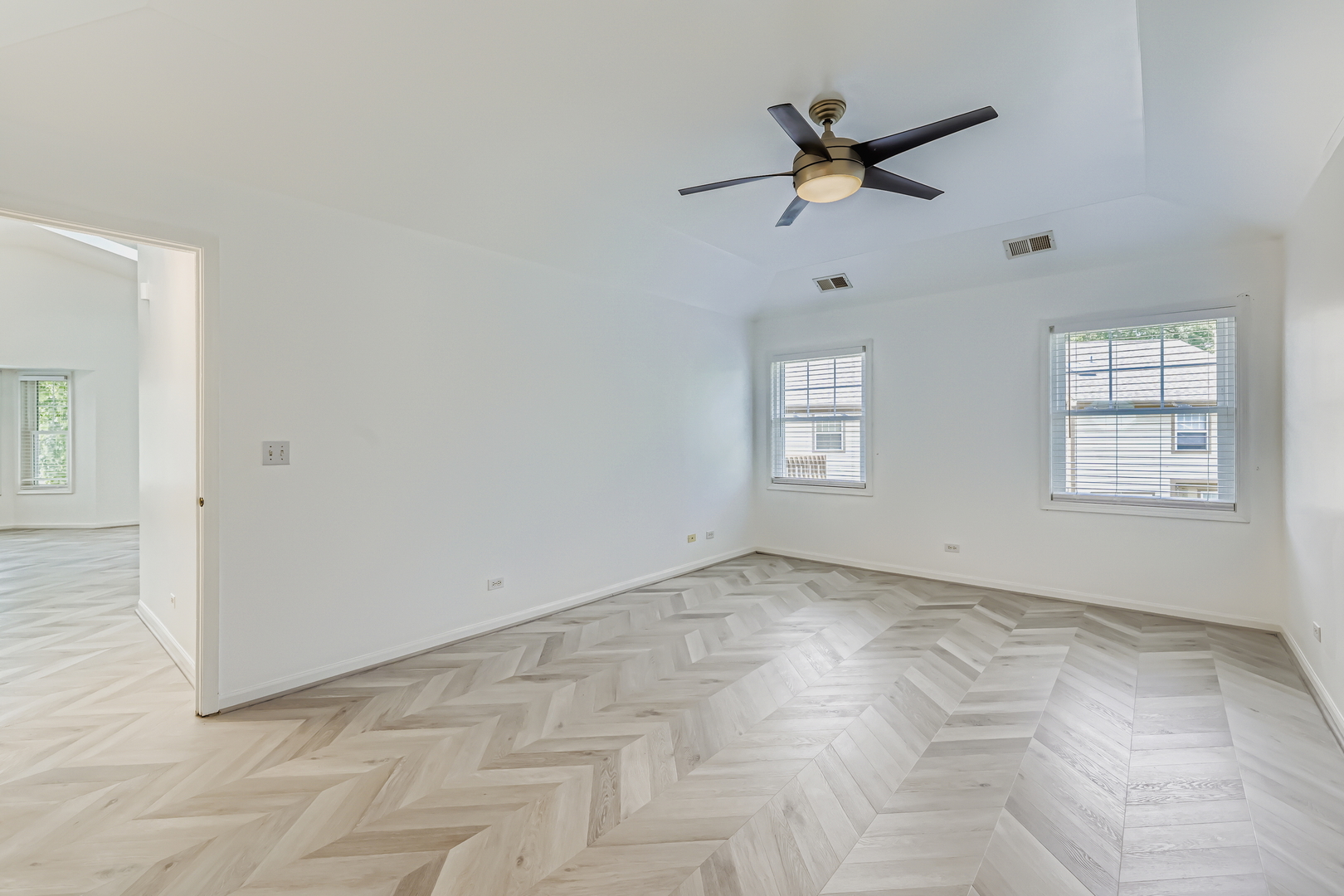 416 Kresswood Drive #D, McHenry, IL 60050