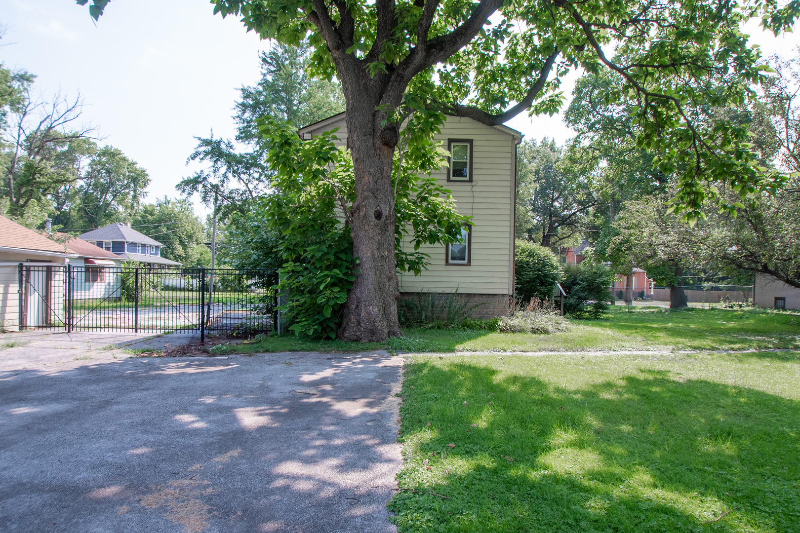 16800 Lincoln Street, Hazel Crest, IL 60429