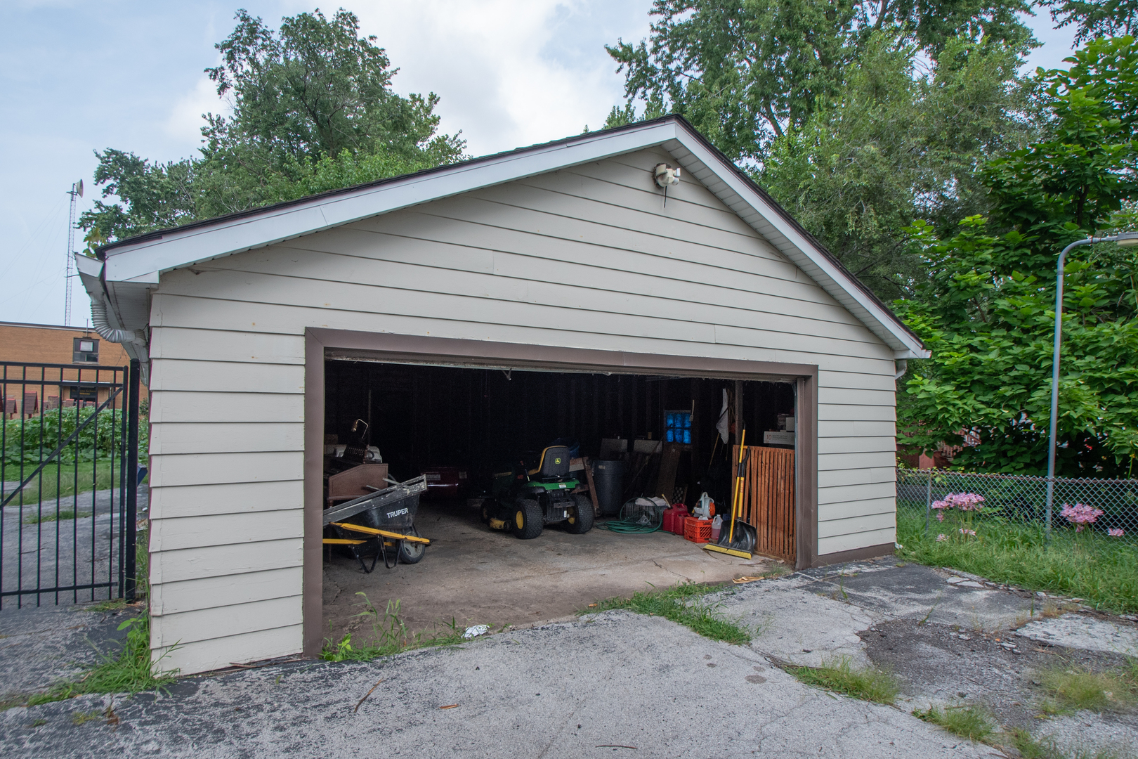 16800 Lincoln Street, Hazel Crest, IL 60429