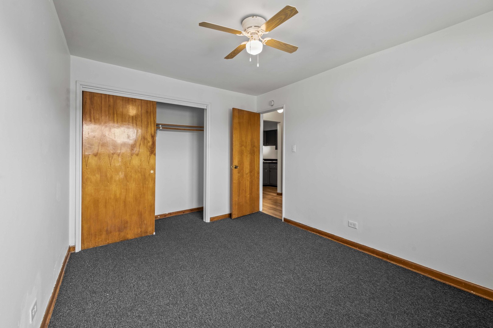 1025 - 49 Vermont Street, Calumet Park, IL 60827